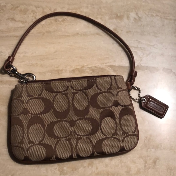 Coach Handbags - Coach wristlet no tags never used